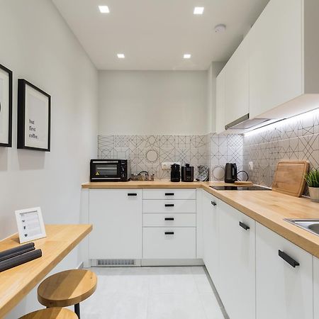 Sleek Flat In Central Syntagma By Upstreet 雅典 外观 照片